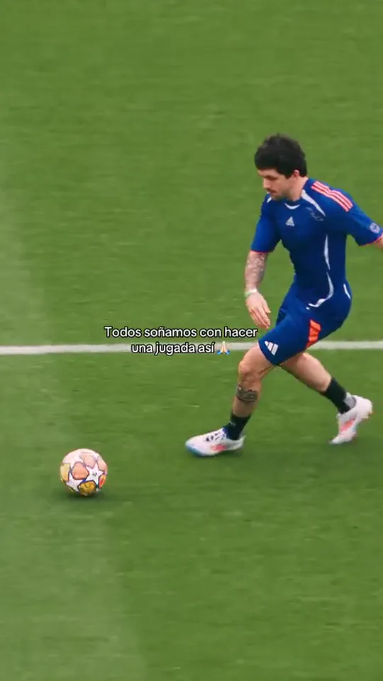 This scene: The fake rabona